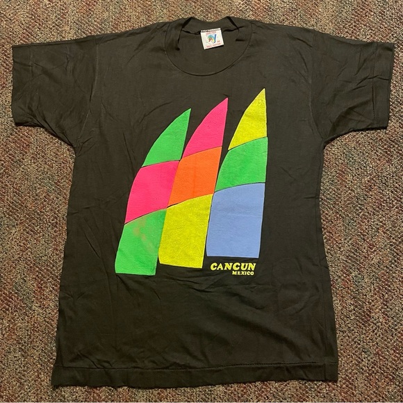None Other - Vintage 70s Cancun Mexico Puff Paint Neon Tshirt Size Medium